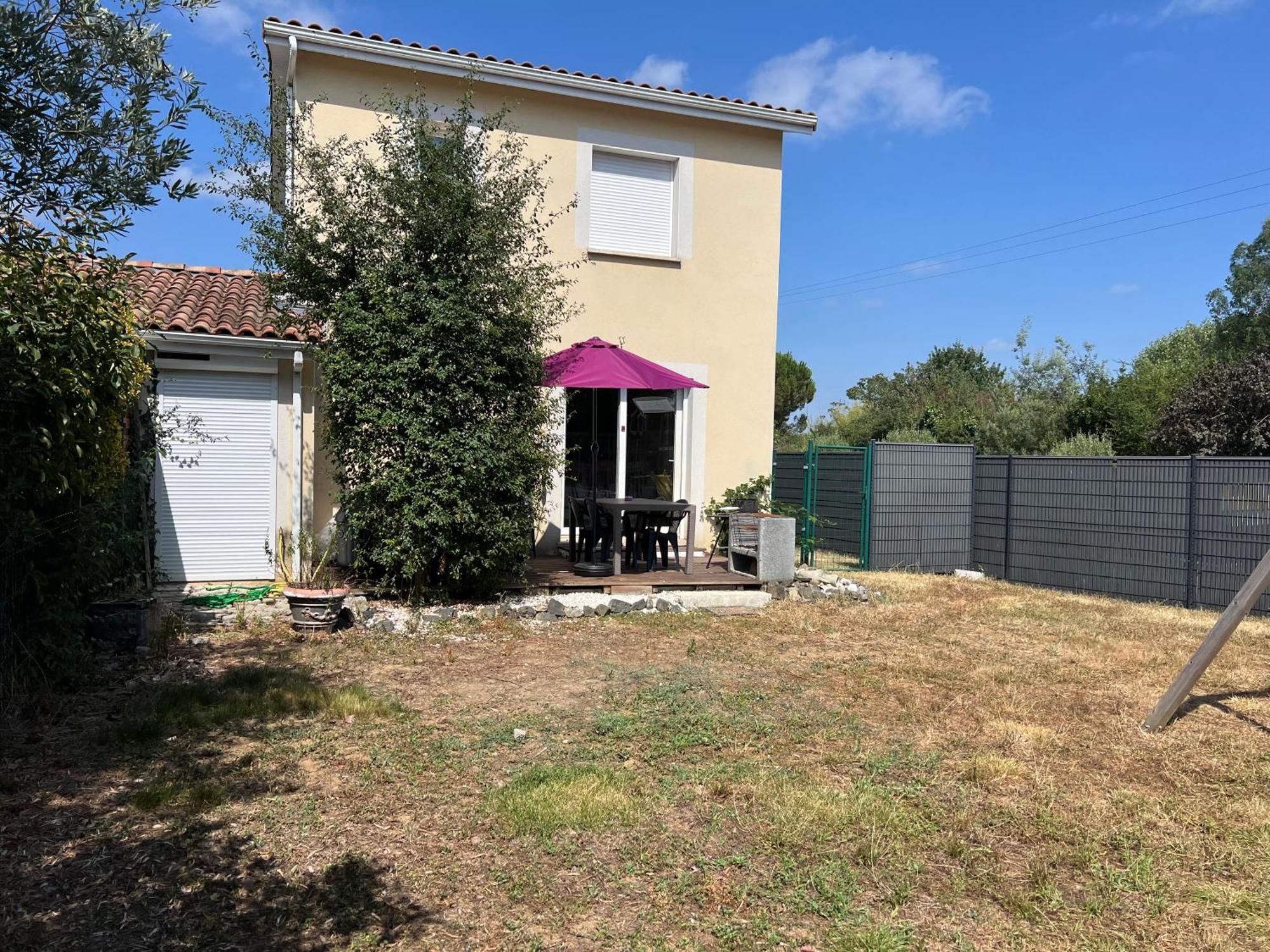La Maison Ensoleillee Berat Екстериор снимка